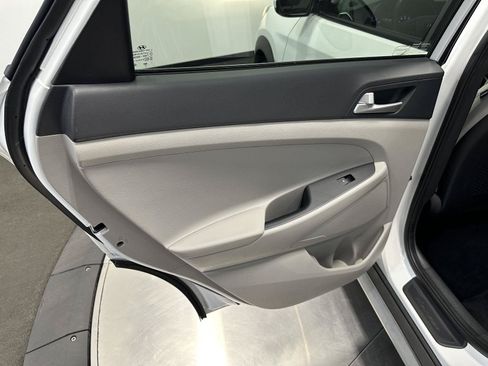 Certified 2021 Hyundai Tucson SEL AWD/4WD image 23