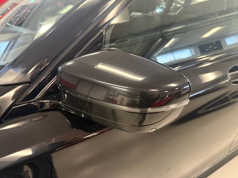 Used 2017 BMW 750i xDrive image 13