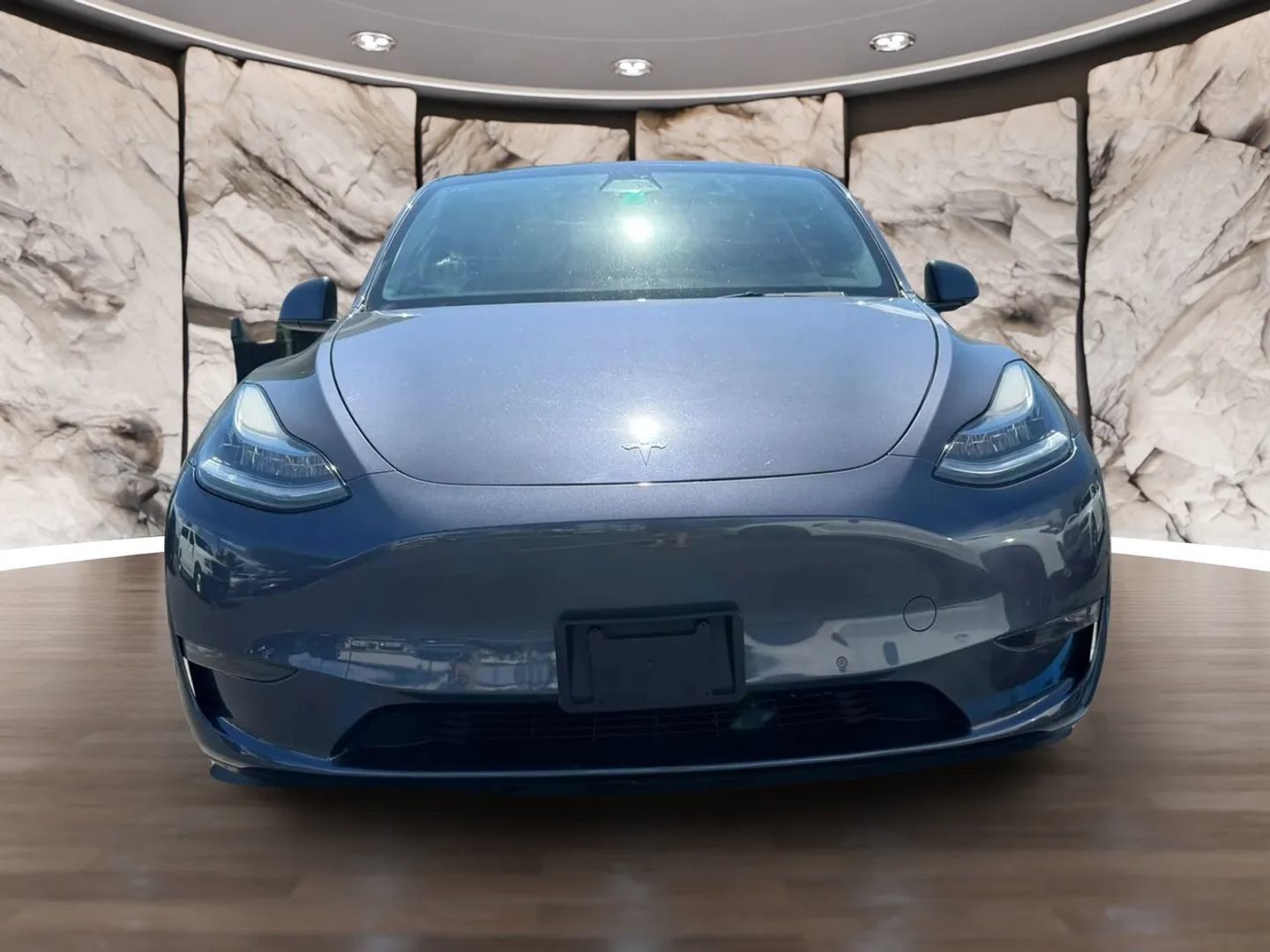 Used 2021 Tesla Model Y Long Range AWD/4WD image 2