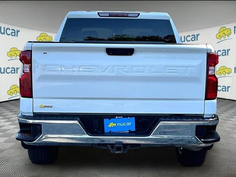 Used 2022 Chevrolet Silverado 1500 LT AWD/4WD image 5
