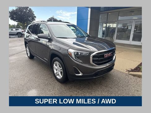 Used 2019 GMC Terrain SLE w/ Driver Convenience Package AWD/4WD image 1