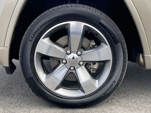 Used 2014 Jeep Grand Cherokee Overland w/ Advanced Technology Group image 10