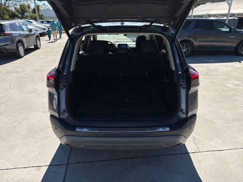 Used 2023 Nissan Rogue SV w/ SV Premium Package image 24