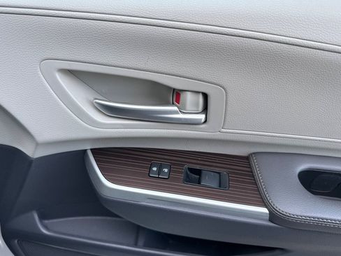 Certified 2023 Toyota Sienna XLE image 25