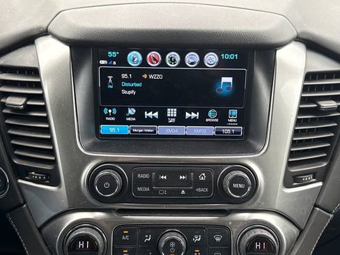 Used 2020 Chevrolet Suburban Premier AWD/4WD image 30
