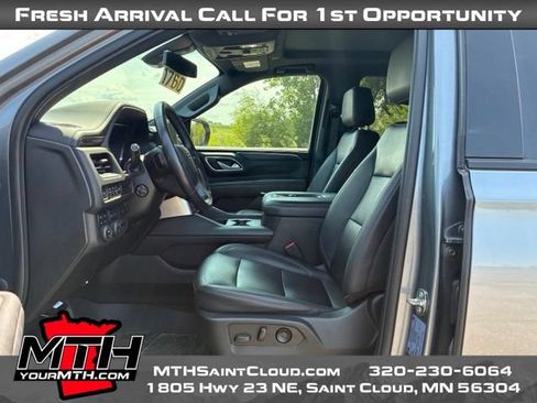 Used 2022 Chevrolet Suburban Z71 w/ Off-Road Capability Package AWD/4WD image 9
