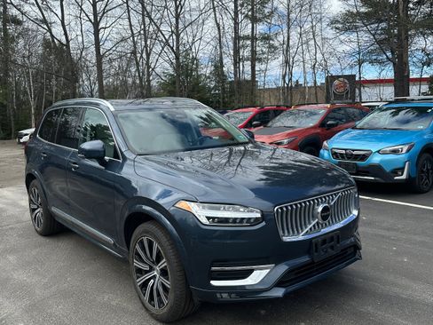 Used 2024 Volvo XC90 B5 Core image 3