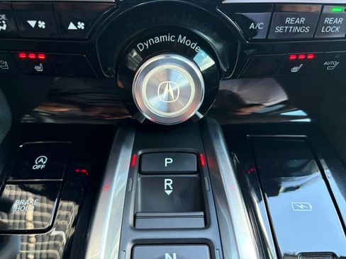 Used 2024 Acura MDX SH-AWD image 23