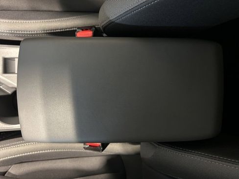 Used 2025 Subaru Crosstrek 2.0i Premium image 19