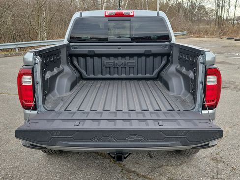 New 2026 GMC Canyon Elevation w/ Convenience Package image 16