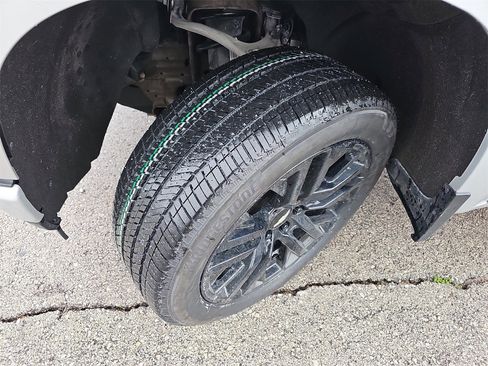 Used 2020 Chevrolet Silverado 1500 Custom w/ Custom Value Package image 35