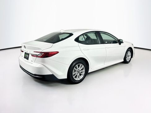 Used 2025 Toyota Camry LE FWD image 9