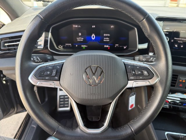 Used 2025 Volkswagen Jetta Sport FWD image 22