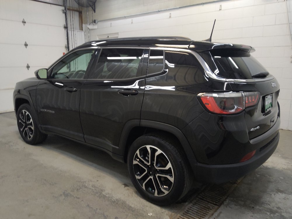 Used 2022 Jeep Compass Limited AWD/4WD image 3