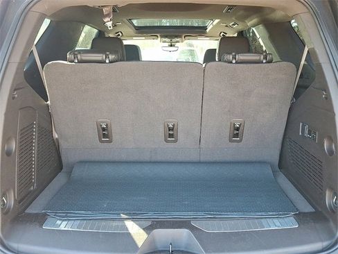 Used 2021 GMC Yukon Denali w/ Denali Premium Package image 28