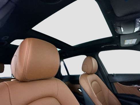 Certified 2020 Mercedes-Benz GLC 300 4MATIC image 18