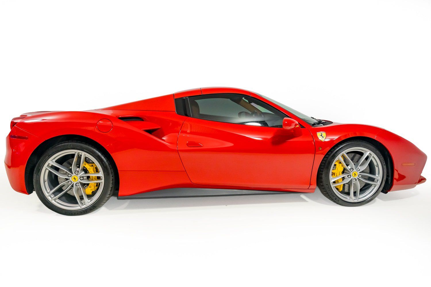 Certified 2017 Ferrari 488 Spider RWD image 10