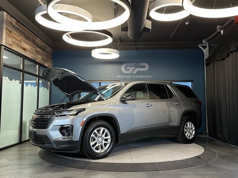 Used 2023 Chevrolet Traverse LS AWD/4WD image 25