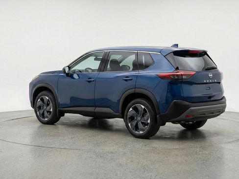 Used 2025 Nissan Rogue SV image 6