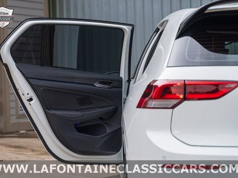 Used 2022 Volkswagen Golf R image 62