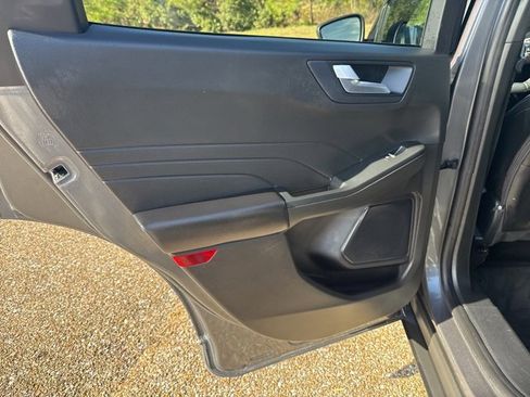 Used 2024 Ford Escape ST-Line image 12