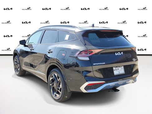 New 2025 Kia Sportage SX image 5