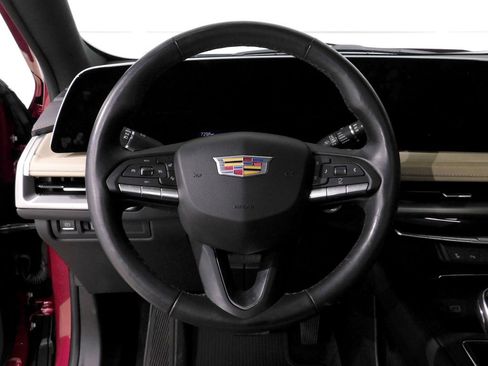 Used 2024 Cadillac XT4 Luxury w/ Cold Weather Package image 45