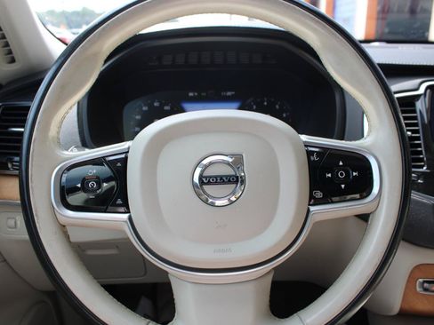 Used 2019 Volvo XC90 T6 Inscription w/ Protection Package Premier AWD/4WD image 18