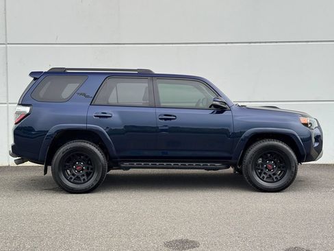 Certified 2024 Toyota 4Runner TRD Off-Road Premium w/ Off Road Premium Plus Package AWD/4WD image 8
