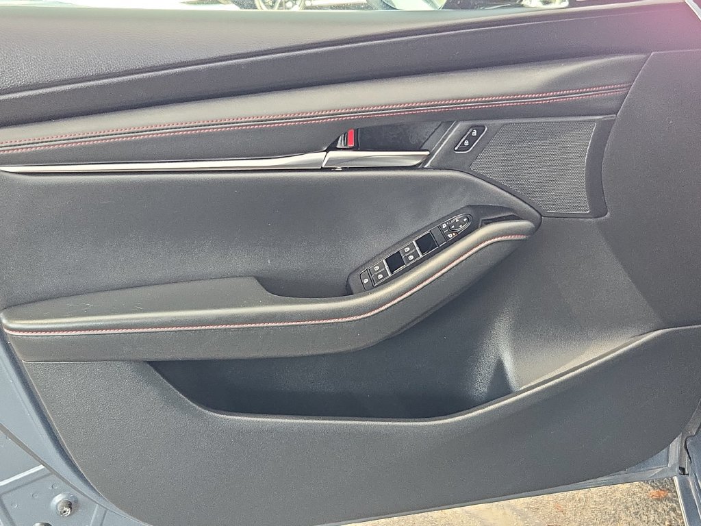 Used 2026 MAZDA MAZDA3 Carbon AWD/4WD image 14