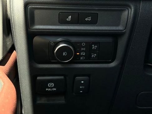Used 2024 Ford Expedition Limited AWD/4WD image 26