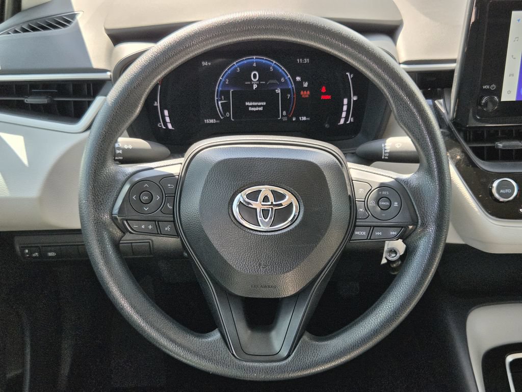 Used 2026 Toyota Corolla LE FWD image 15