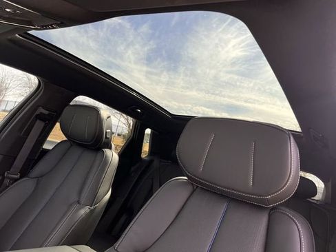 New 2026 Cadillac Lyriq Sport image 10