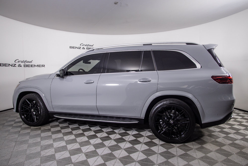 Used 2025 Mercedes-Benz GLS 580 4MATIC image 13