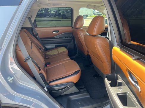 Used 2024 Nissan Pathfinder Platinum w/ Cargo Package FWD image 48