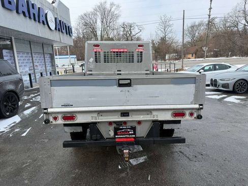 Used 2018 Ford Transit 250 T-250 SRW image 5