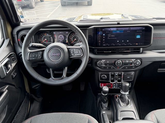 Used 2026 Jeep Gladiator Rubicon AWD/4WD image 12