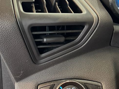 Used 2014 Ford C-MAX SE image 15