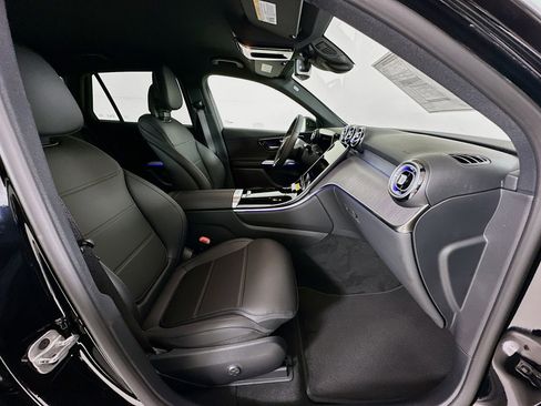 New 2026 Mercedes-Benz GLC 300 image 30