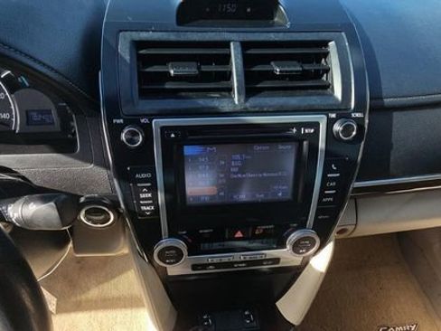 Used 2012 Toyota Camry XLE image 6