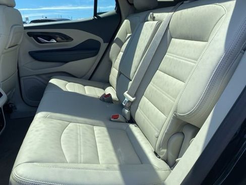 Used 2024 GMC Terrain Denali w/ Denali Premium Package AWD/4WD image 25