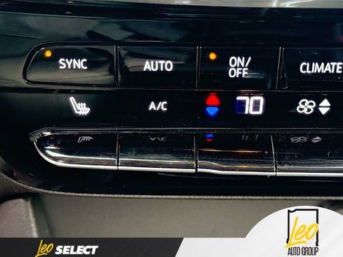 Used 2024 Buick Encore GX Avenir w/ Avenir Convenience Package FWD image 23