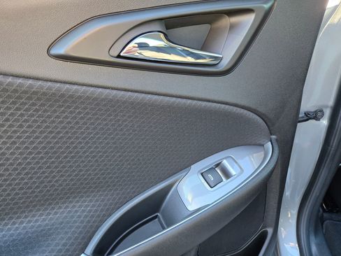 Used 2025 Chevrolet Malibu RS image 28