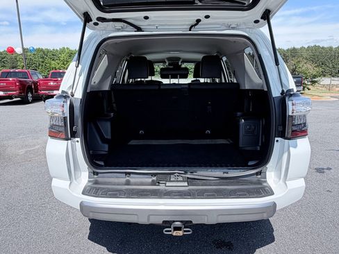Used 2021 Toyota 4Runner TRD Off-Road Premium AWD/4WD image 9