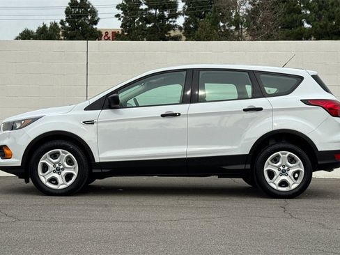 Used 2019 Ford Escape S image 9