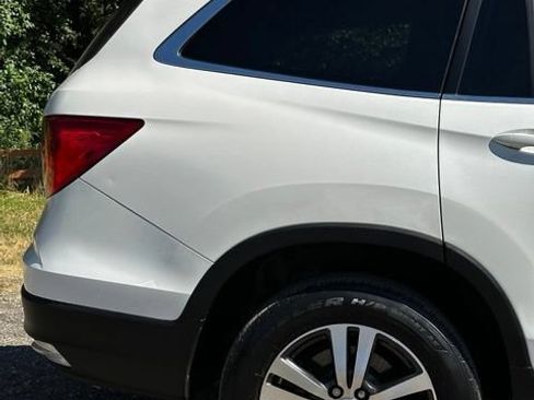 Used 2016 Honda Pilot EX-L image 32