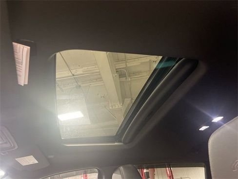 Used 2021 GMC Sierra 1500 AT4 w/ AT4 Premium Package image 22