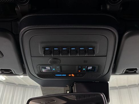 Used 2024 Ford Bronco Wildtrak AWD/4WD image 33