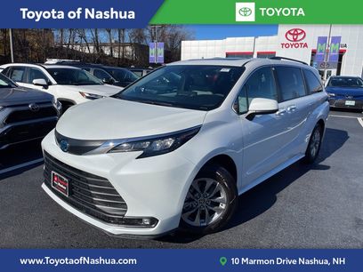 Certified 2025 Toyota Sienna XLE