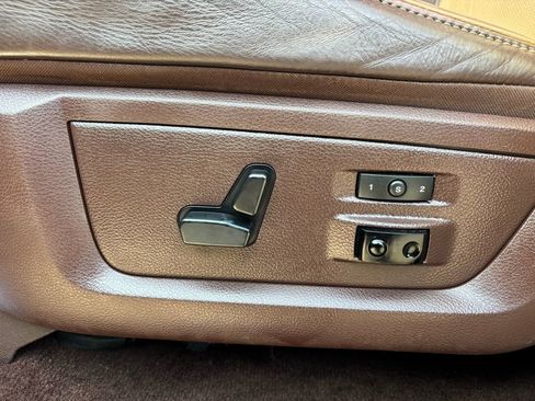 Used 2017 RAM 3500 Laramie Longhorn w/ Convenience Group RWD image 16